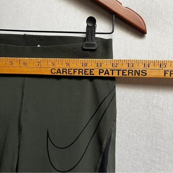 Nike Pro Olive and Black Athletic Mesh Legging Pants Sz S - Picture 8 of 13